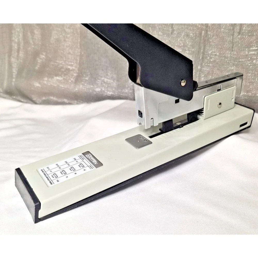Effitiv Heavy Duty Stapler 100 sheet 13mm to 30 sheet 6mm High Capacity Gray Blk